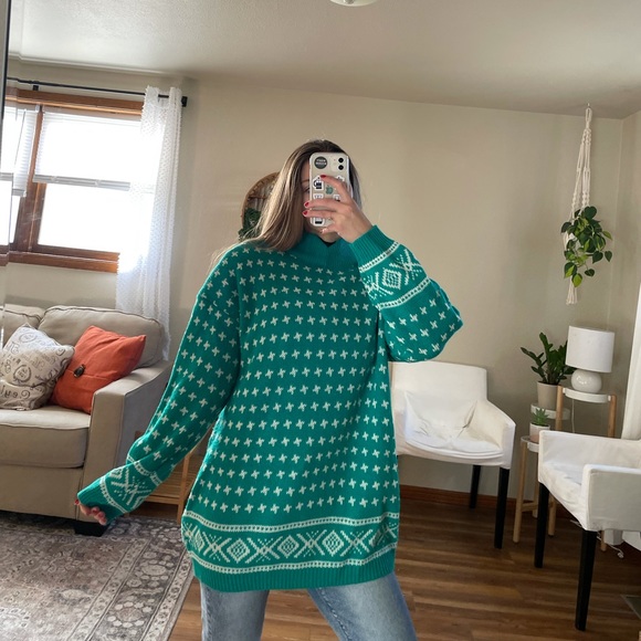 - Venezia vintage green Christmas sweater - Picture 2 of 6